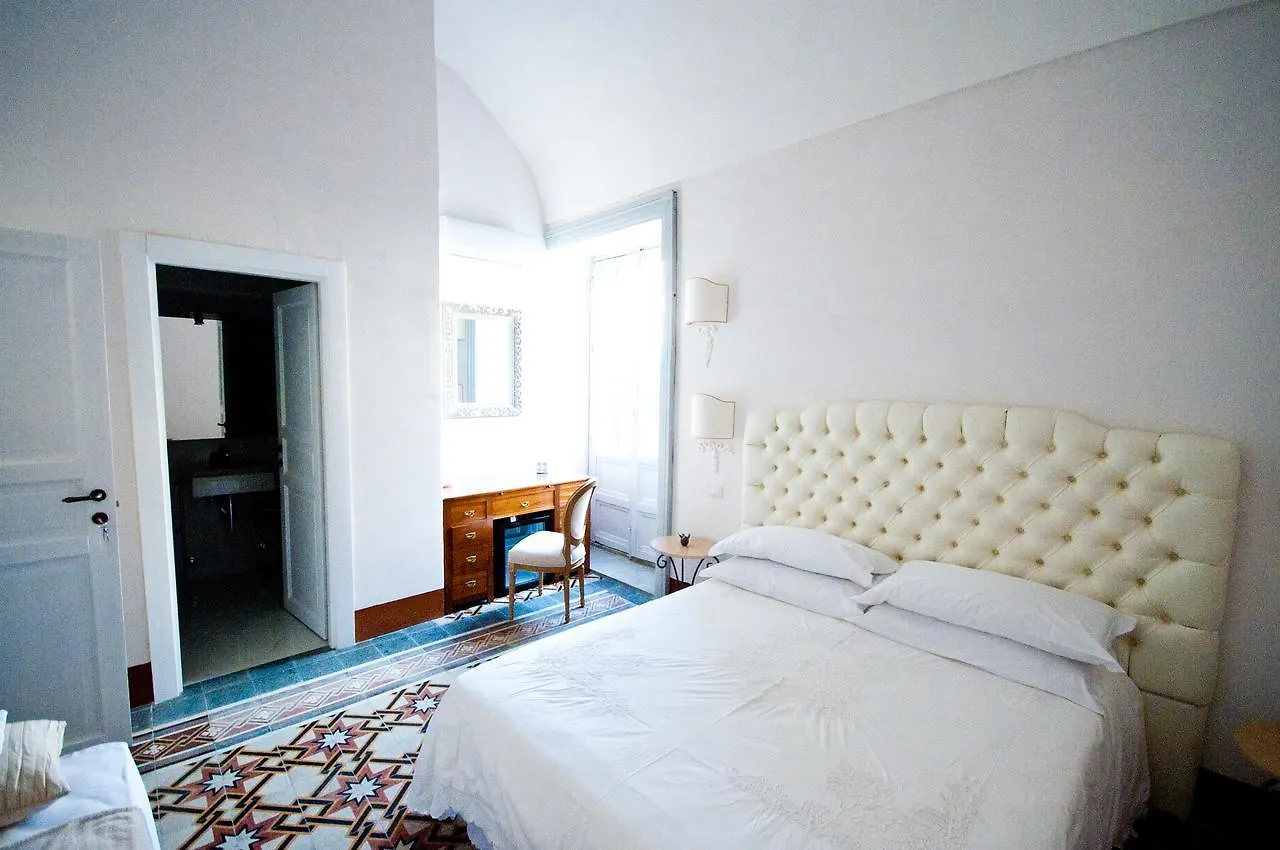 Sveva Rooms Noto 0*,  Italy