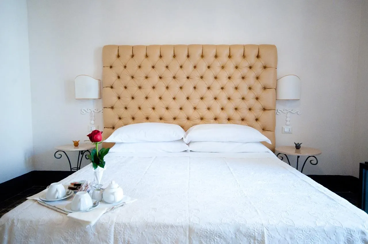 Sveva Rooms Noto 0*,  Italy